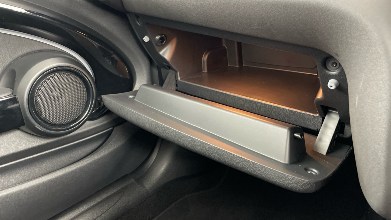 MINI Hatchback 1.5 Cooper Classic 3dr Auto Petrol Hatchback